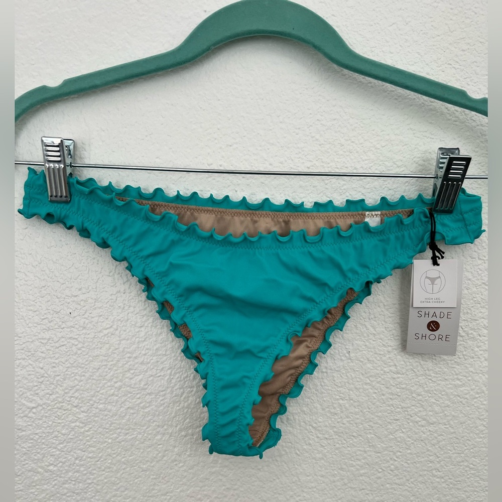 Shade & Shore Ruffled bikini bottom